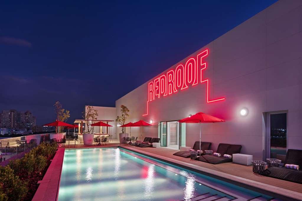 Radisson Red Hotel. Silicon Oasis